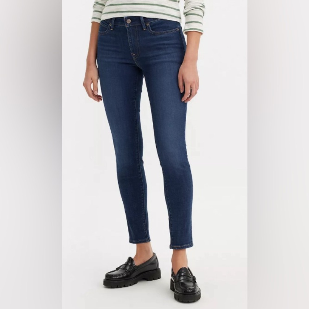 Girls Size 12 regular 711 skinny Levi’s blue jeans with adjustable waistband